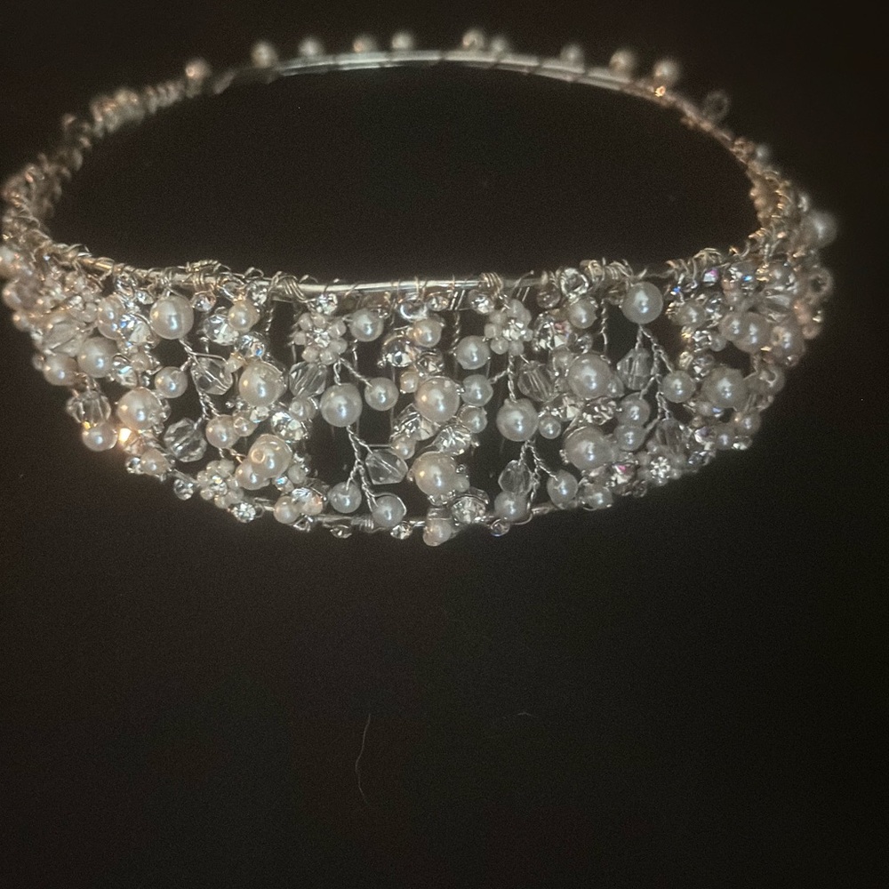 Never Worn!  Elegant Handmade Bridal Crown With Pearls & Crystals